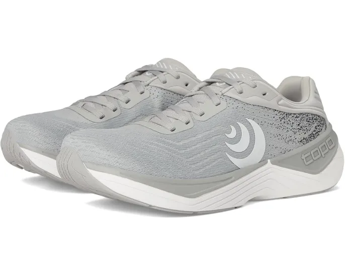 Трейловые кроссовки Topo Athletic Ultrafly 5 с подошвой Vibram Megagrip