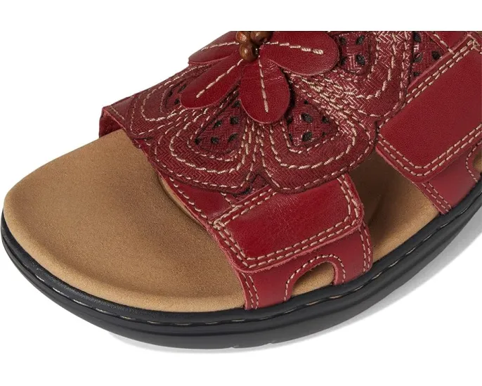 Сандалии Clarks Merliah 2 Belle на клиновидном каблуке с ремешками