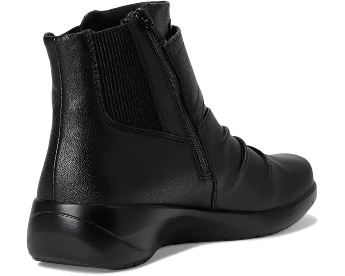 Ботинки Clarks Kaetlyn Sara для офиса с удобной стелькой