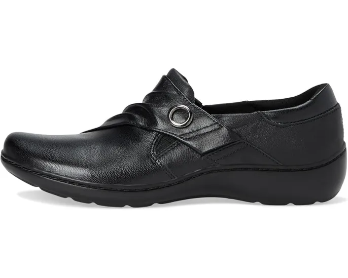 Туфли Clarks Cora Aubrie с ремешком и круглым носком