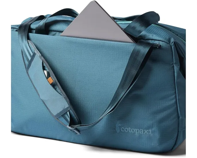 Дорожная сумка Viaje 45L Travel Duffel от Cotopaxi с прочной конструкцией