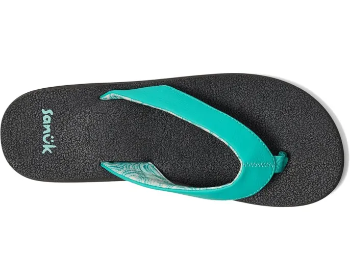 Сланцы Sanuk Yoga Mat II с оригинальной стелькой из коврика для йоги и переработанной подошвой
