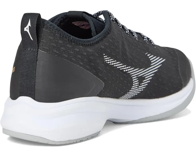 Бейсбольные бутсы Mizuno Dominant 4 Low Turf с технологией ENERZY и подошвой G3