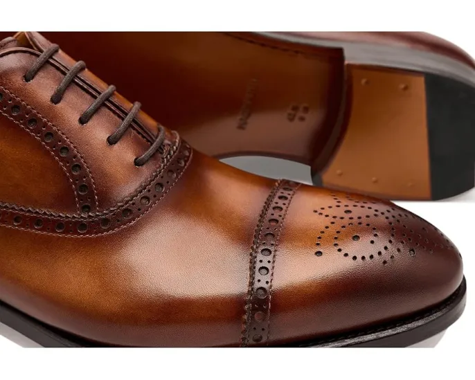 Туфли Magnanni Hipolito с перфорацией на носке из натуральной кожи