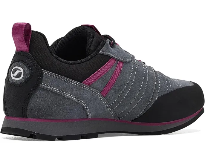 Кроссовки Scarpa Crux 2 Wmn для подходов с липкой подошвой