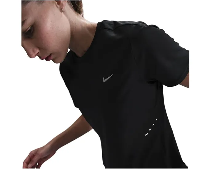 Беговой топ Nike Swift Dri-FIT с коротким рукавом и технологией отвода влаги