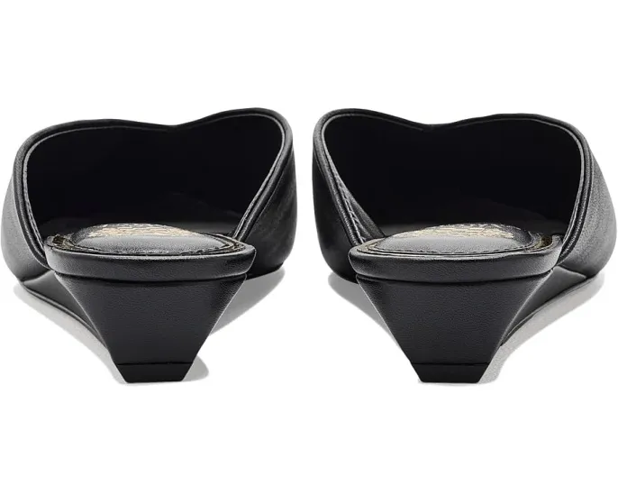 Мюли Vinia Slip-On Flat от Vince Camuto