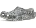 Классические сабо Crocs с сезонным принтом на платформе