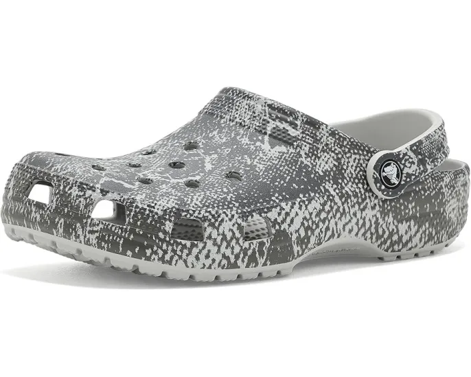 Классические сабо Crocs с сезонным принтом на платформе