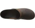 Классические клоги Dansko Professional с контурной стелькой и кожаным верхом