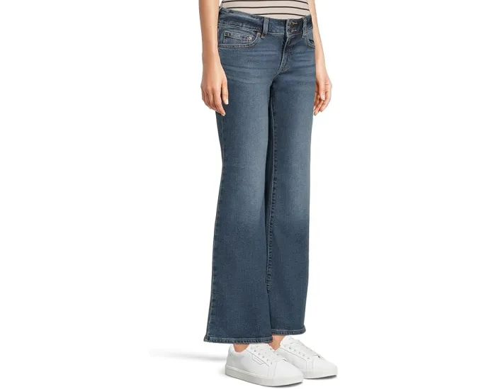 Джинсы женские Superlow Flare Levi с посадкой на бёдрах