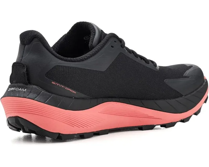 Трейловые кроссовки Topo Athletic MTN Racer 4 с системой гетр и подошвой Vibram Megagrip