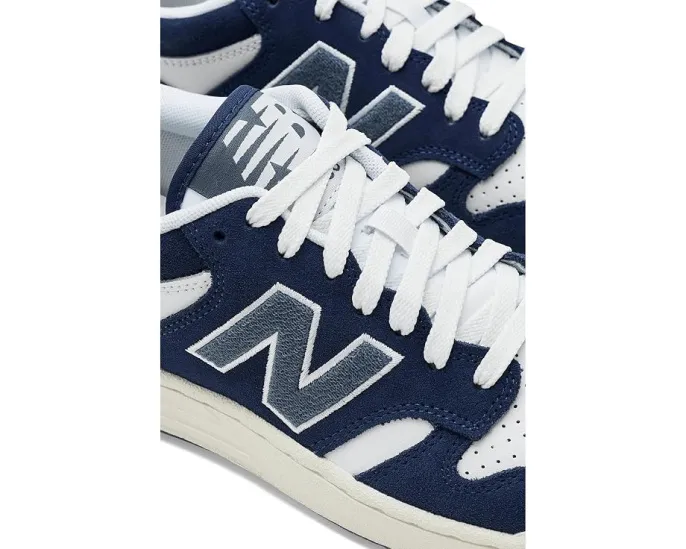 Кроссовки New Balance BB480L v1 с кожаным верхом и резиновой подошвой