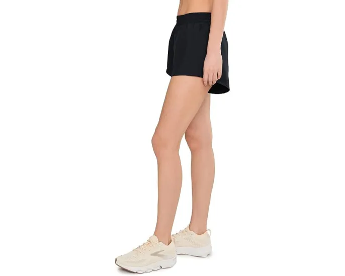 Беговые шорты Brooks Dash с вентиляционными панелями