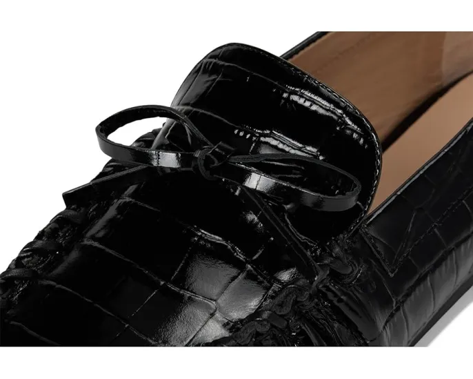 Балетки Stuart Weitzman Britt Bow Loafer с миндалевидным носком и бантом