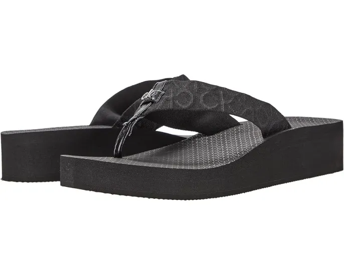 Босоножки Calvin Klein Meena с логотипом и амортизированной стелькой