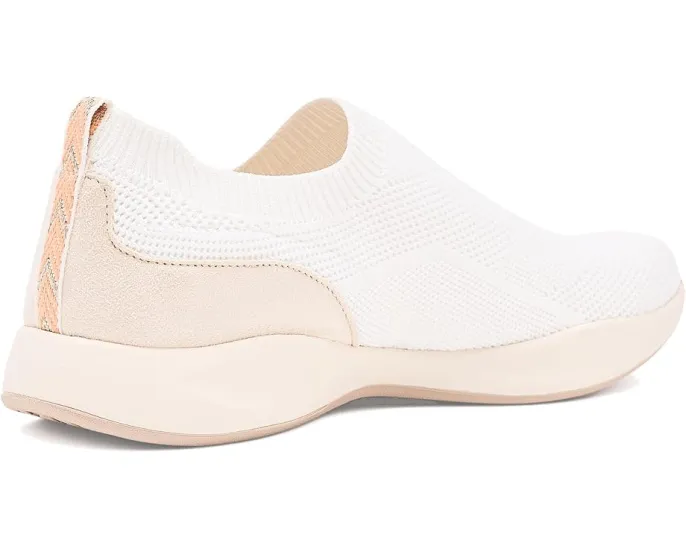 Спортивные слипоны Upbeat с технологией Air Step и вязкой