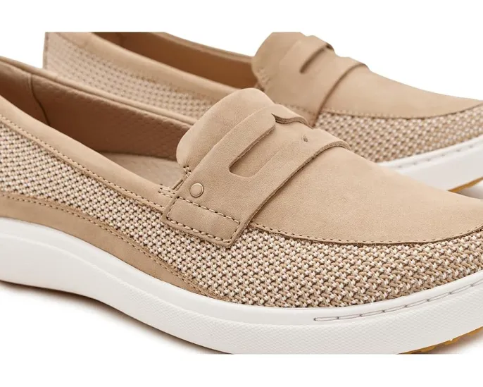 Лоферы Clarks Nalle Glide из нубука с поддержкой стельки Contour Cushion