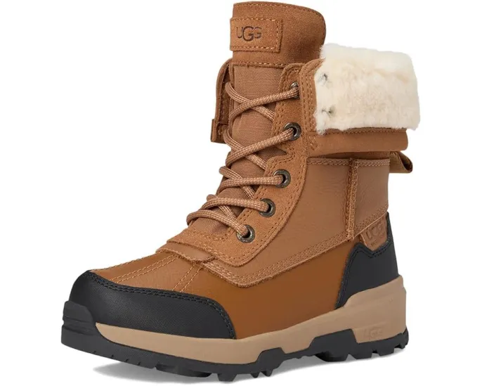Детские зимние ботинки UGG Kids Adirondack Boot XXV с водонепроницаемой кожей и отворотом