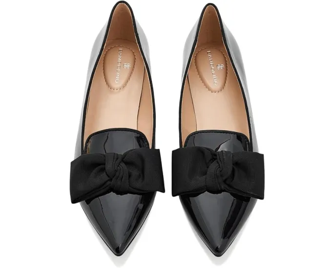 Лоферы Bandolino Auggie с острым носком и бантом на подошве из резины