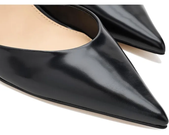 Лодочки Noland Dress Pumps с острым носком и ремешком от Marc Fisher LTD