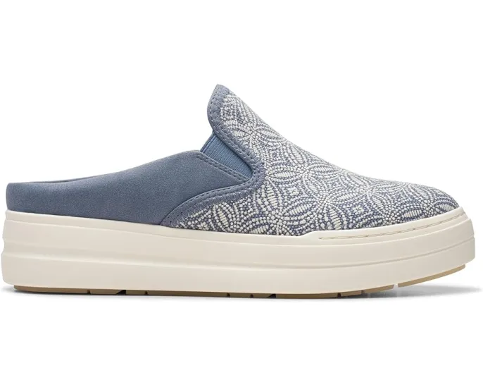 Clarks Audreigh Cove слипоны с принтом и платформой для повседневного образа