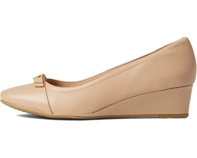 Туфли Malta Wedge 40 мм на танкетке с цепочкой и заостренным носком от Cole Haan