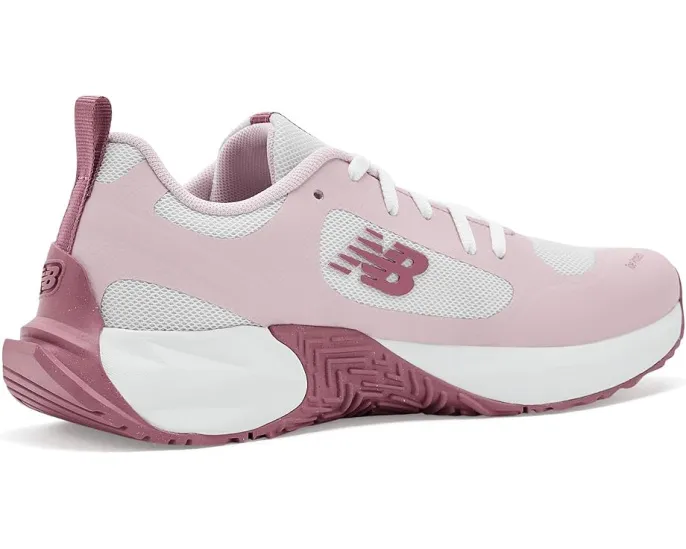 Детские кроссовки New Balance FUELCELL PLAY на шнурках с защитой носка