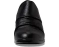 Туфли-лодочки Clarks Emily2 Cove с плиссированным верхом и устойчивым каблуком