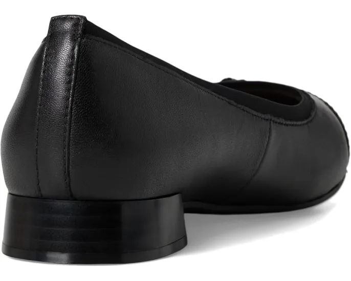 Балетки Natalyn Dusk от Clarks с заостренным носком и пряжкой