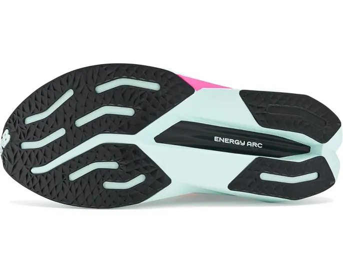 Беговые кроссовки New Balance FuelCell SuperComp Trainer v3 с карбоновой пластиной