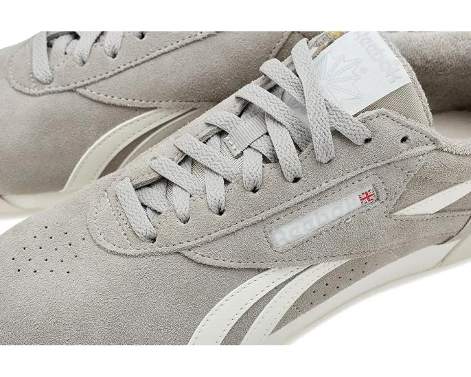 Кроссовки Reebok Freestyle Low с замшевым верхом и амортизирующей стелькой