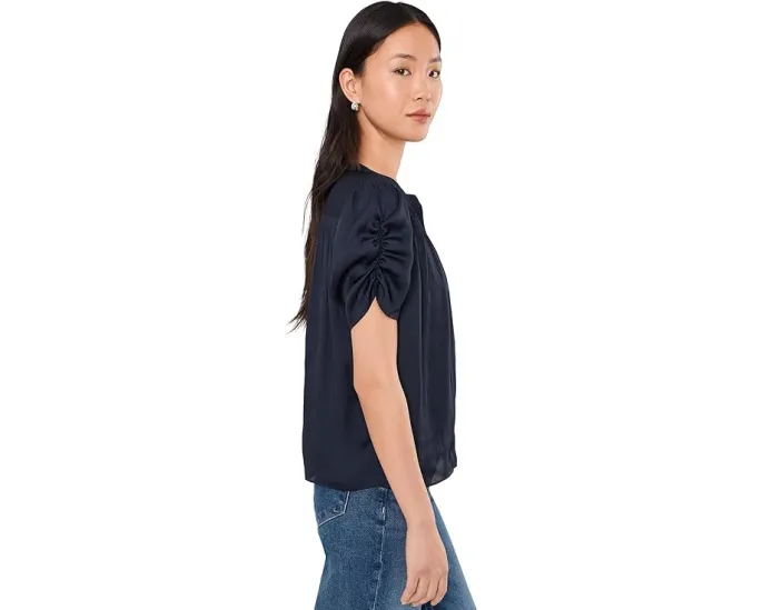 Блуза Diego от Paige из экоматового атласа с V-образным вырезом