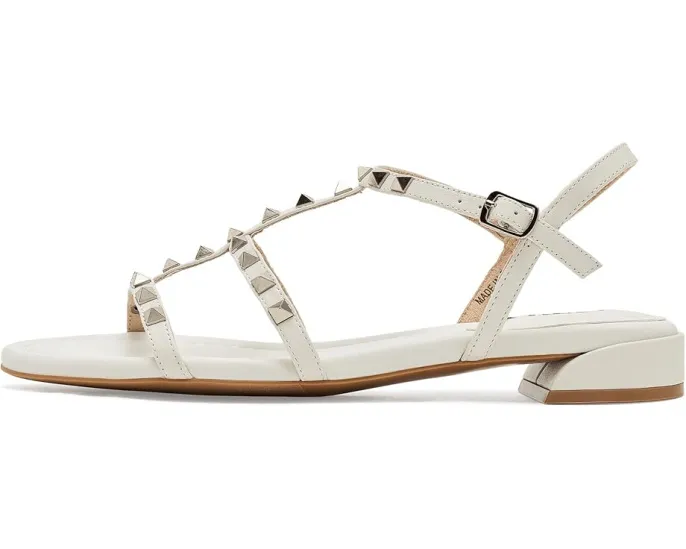 Босоножки Vaneli Becky с пирамидальными шипами на устойчивом каблуке