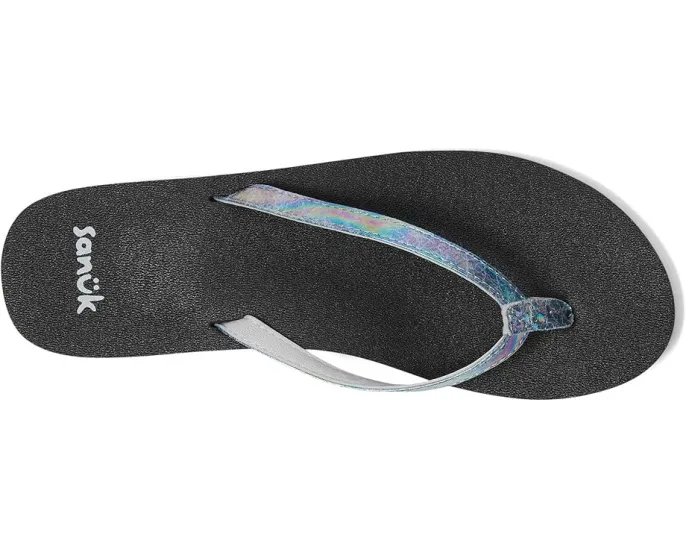 Сланцы Sanuk Yoga Joy II Iridescent с металлическим верхом и стелькой из пены с эффектом памяти