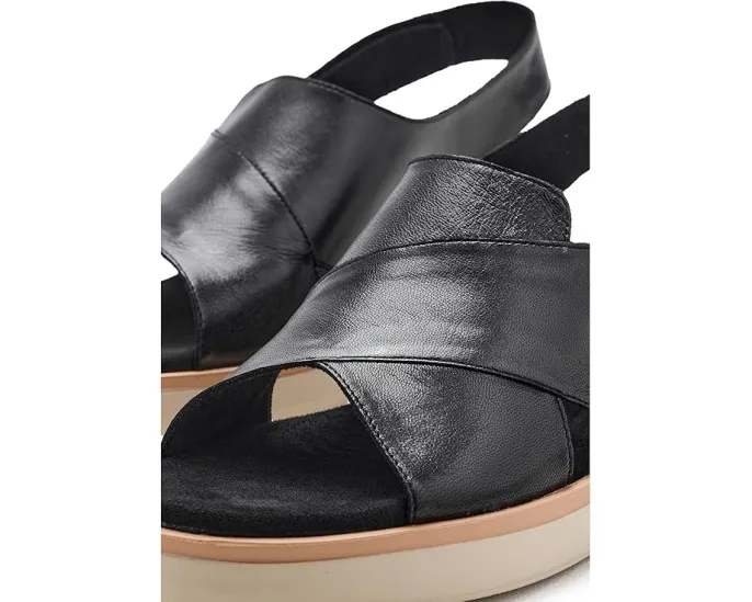 Босоножки Vaneli Hydra на танкетке с регулируемой лямкой