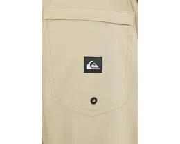 Гибридные шорты Taxer Amphibian 18 от Quiksilver с водоотталкивающей отделкой