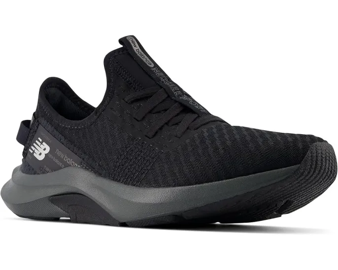 Универсальные кроссовки New Balance DynaSoft Nergize Sport V2 с динамичной амортизацией