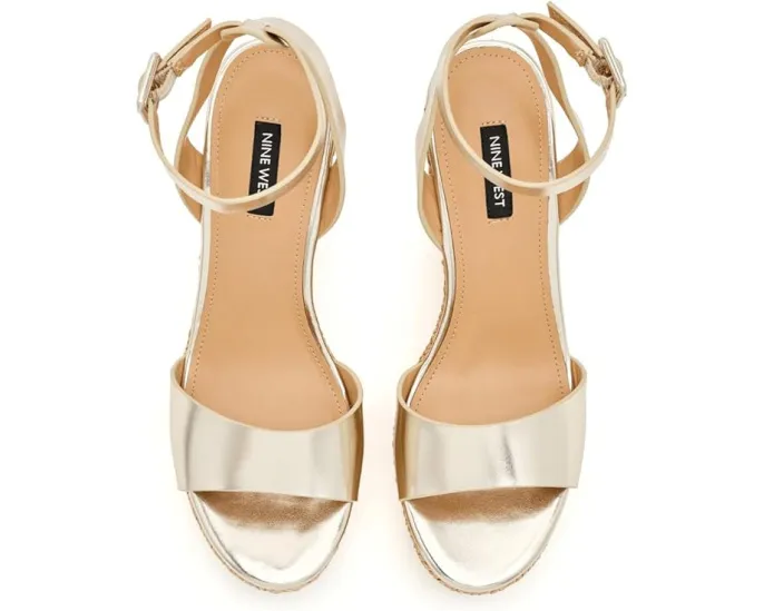 Босоножки Nine West Hanlow на танкетке черные