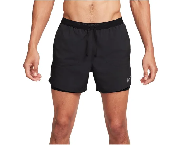 Беговые шорты Nike Dri-FIT Stride 2-в-1 5 дюймов (12.7 см) с защищенным карманом
