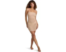 Комбинация Commando Featherlight Control Strapless Slip без бретелек