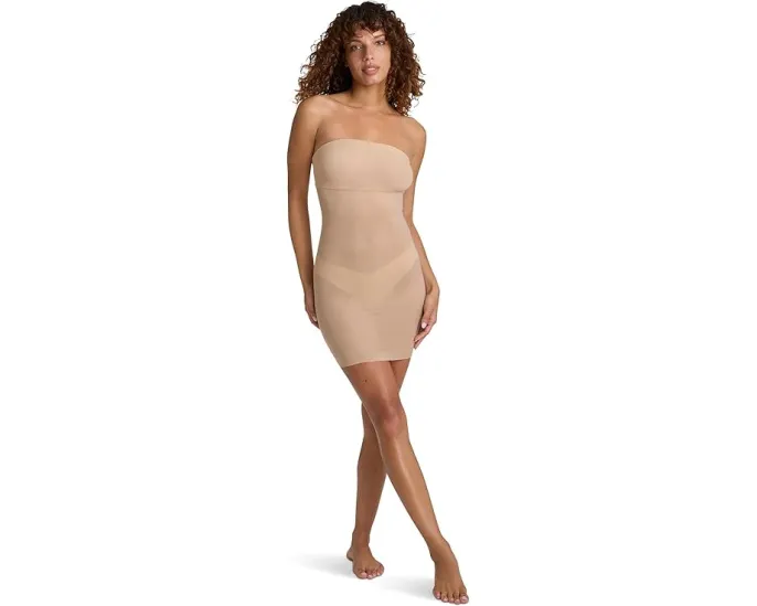 Комбинация Commando Featherlight Control Strapless Slip без бретелек