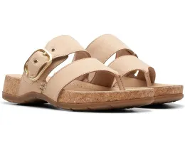 Плоские сандалии Clarks Reileigh Park в стиле вьетнамок с кожаным верхом