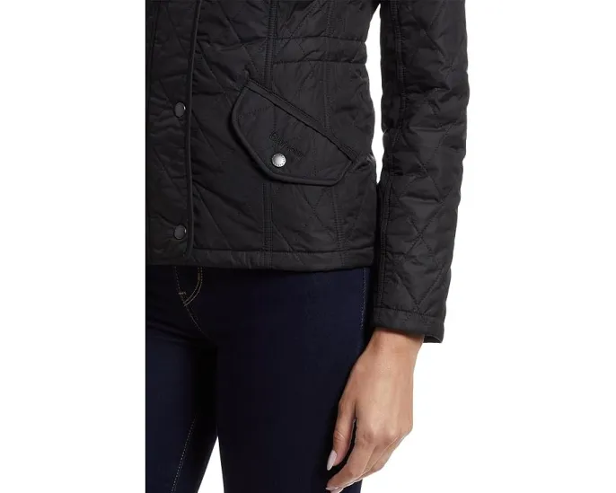 Стеганая куртка Millfire Quilt с отстегивающимся капюшоном от Barbour