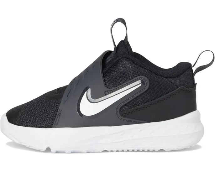 Детские баскетбольные кроссовки Nike Team Hustle D 12 с системой застежки на липучке
