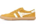 Кроссовки Badminton Suede от Gola с верхом из замши и винтажной подошвой