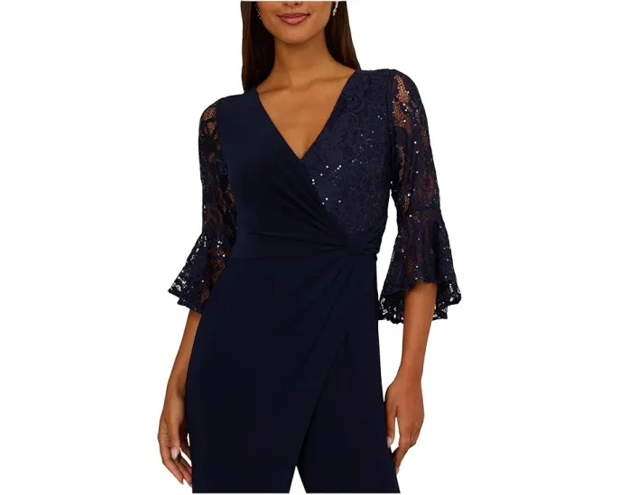 Комбинезон с кружевом и запахом Adrianna Papell с расклешенными рукавами