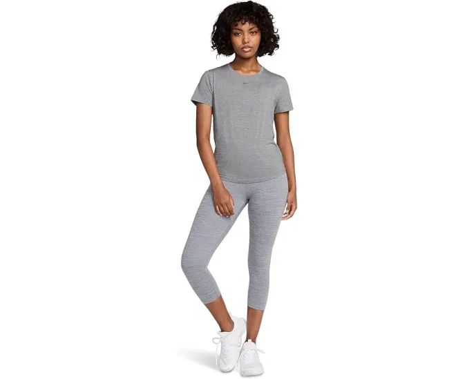 Футболка Nike One Classic с коротким рукавом и технологией Dri-FIT