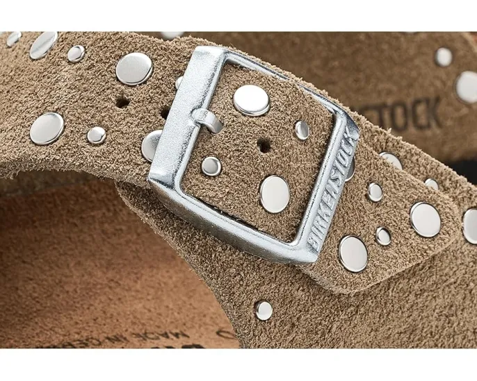Сандалии Birkenstock Gizeh Rivets из замши с ремешком между пальцами и стелькой из пробки