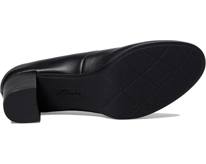 Туфли Clarks Bayla Skip на устойчивом каблуке с миндалевидным носком